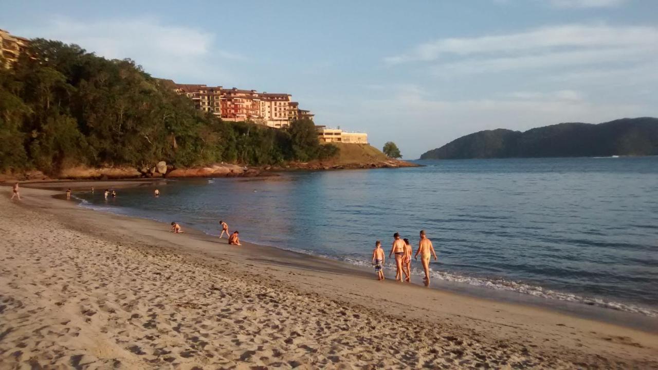 Chale No Condominio Verde Mar Na Praia Da Cocanha 까라과따뚜바 외부 사진